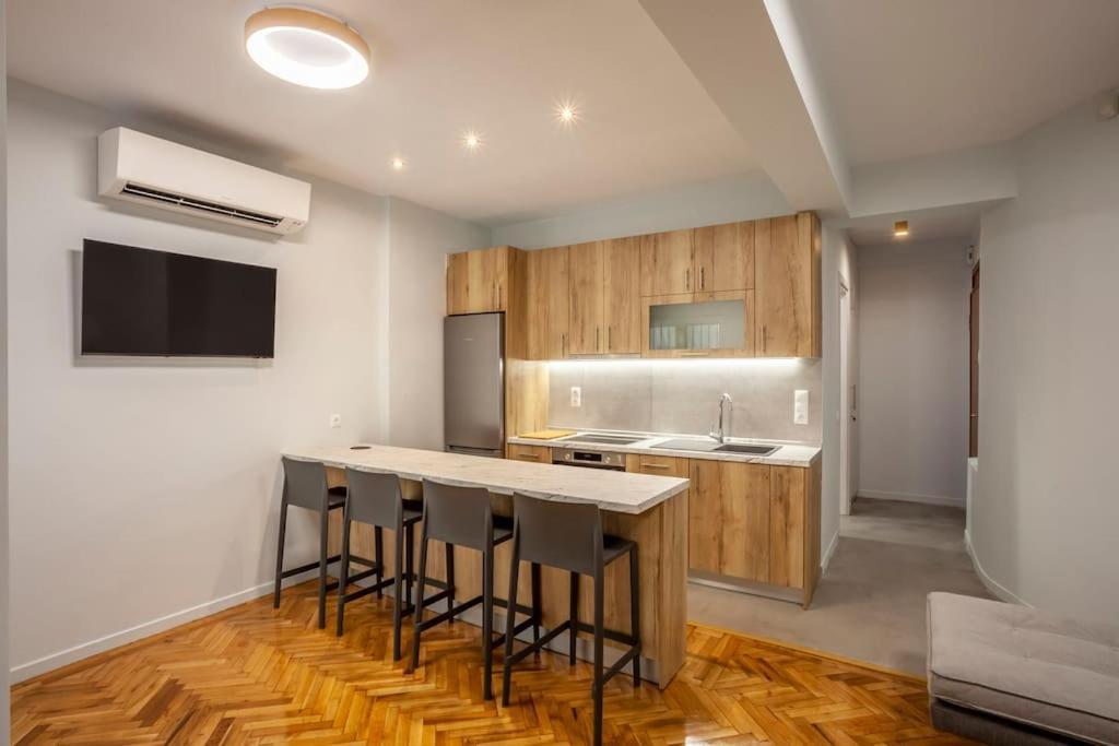 Karolou Ntil- Ground Floor Suite Thessalonique Extérieur photo